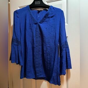 💙NWT ‘COUNTERPARTS’ BLOUSE (Medium)